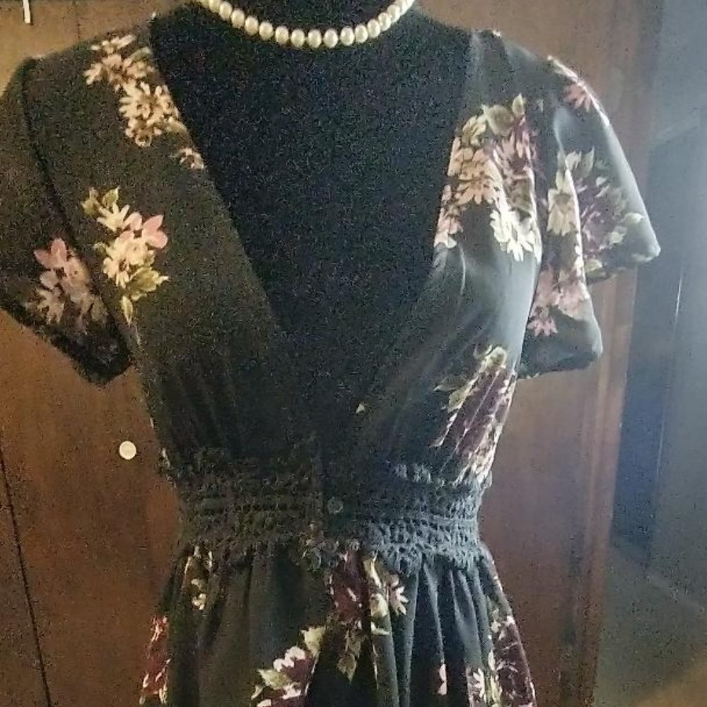 Live 4 Truth  black floral/high low wrap